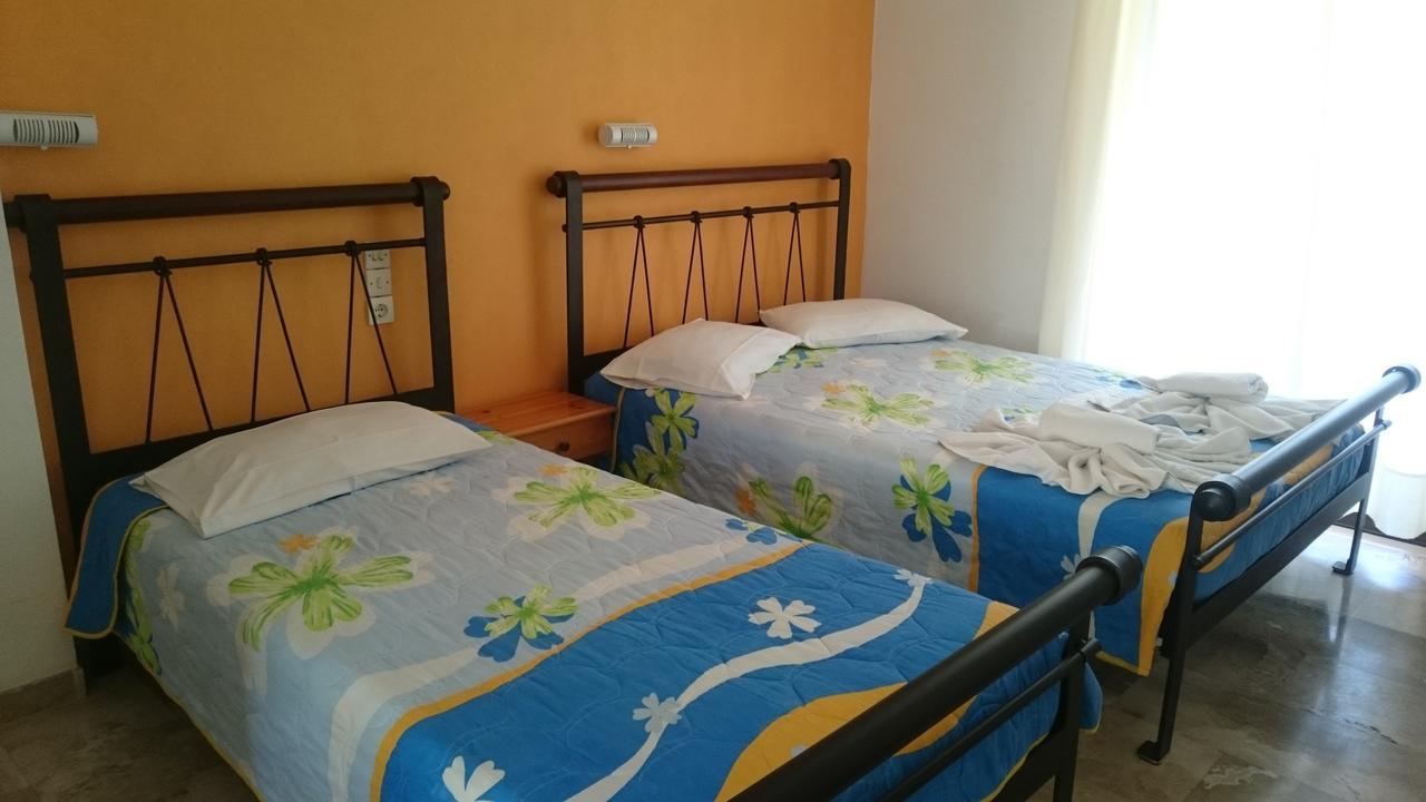 Dakis Studios كيري المظهر الخارجي الصورة