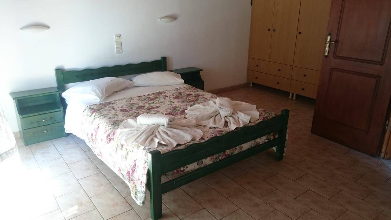 Dakis Studios كيري المظهر الخارجي الصورة