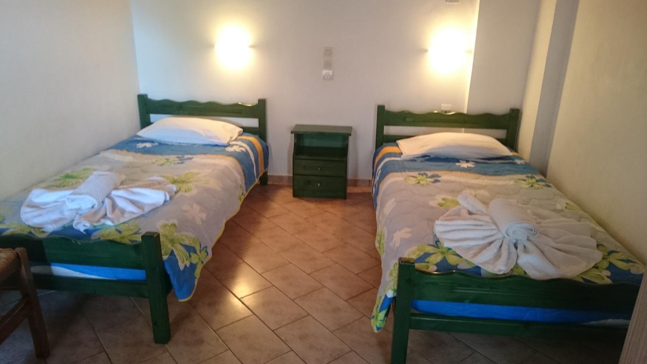 Dakis Studios كيري المظهر الخارجي الصورة