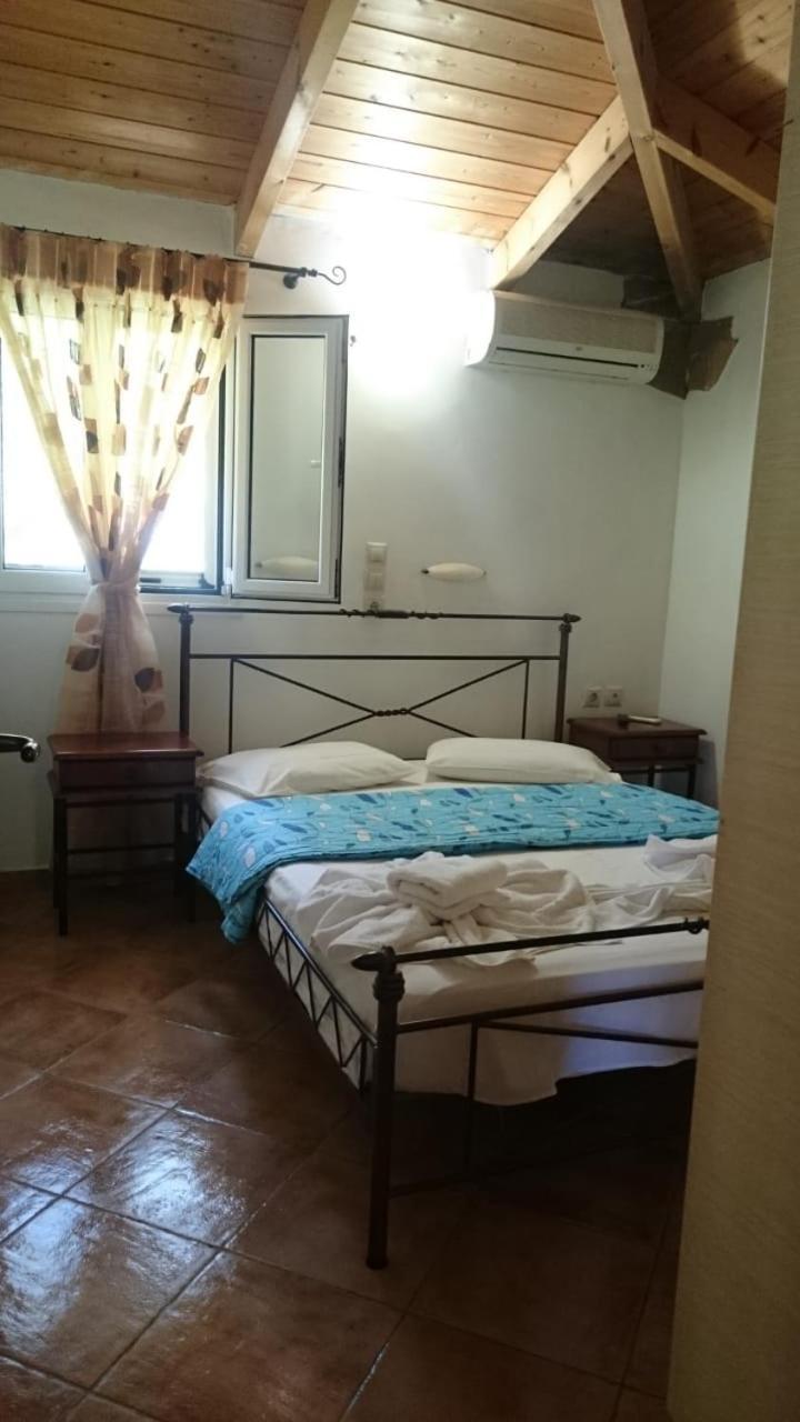 Dakis Studios كيري المظهر الخارجي الصورة